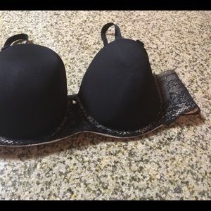Strapless/multiway bra